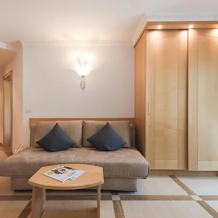 Aparthotel Heidi & Edith Family 4*